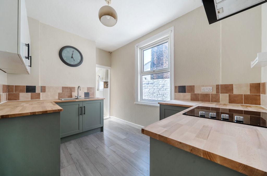 Property photo 2 of 15 1331671-5-6883c52...