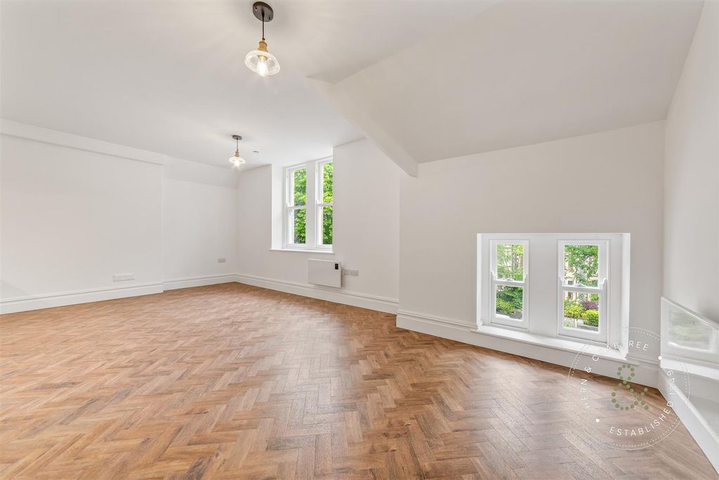 Property photo 3 of 13 Flat-6-Cathedral-Road-8.Jpg