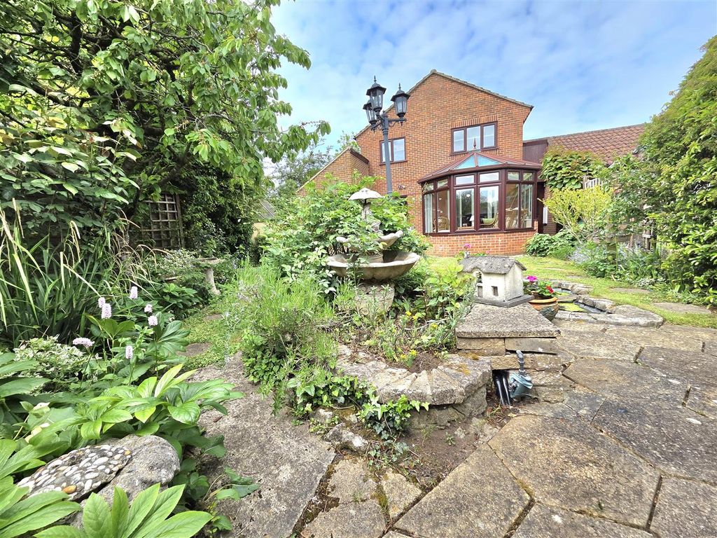 Property photo 3 of 26