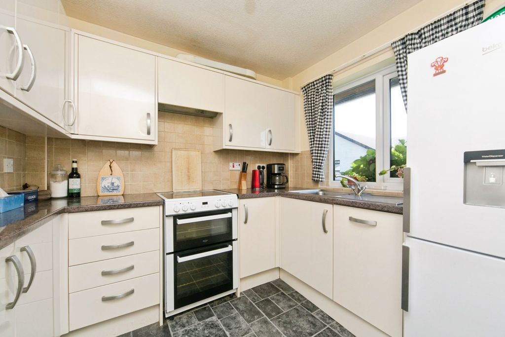Property photo 3 of 14 Pbox-Img.Jpg