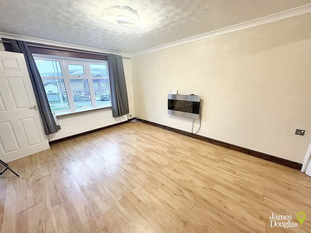 Property photo 3 of 8 Img_8586