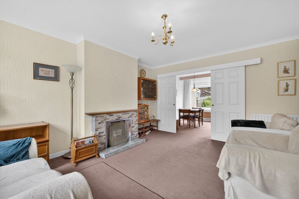 Property photo 2 of 30