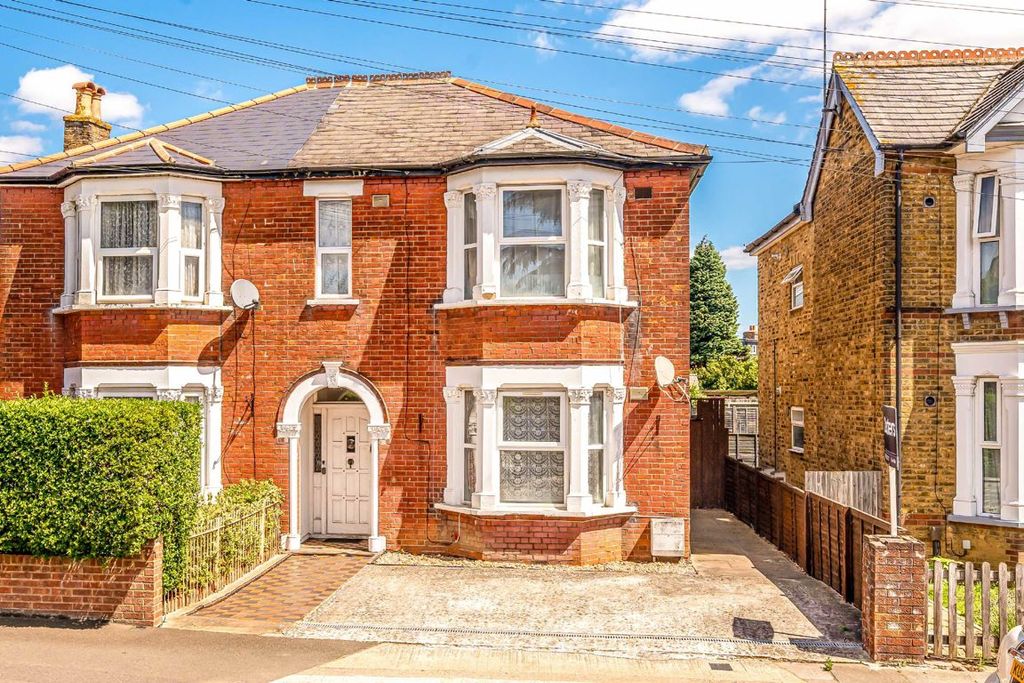 Property photo 1 of 9