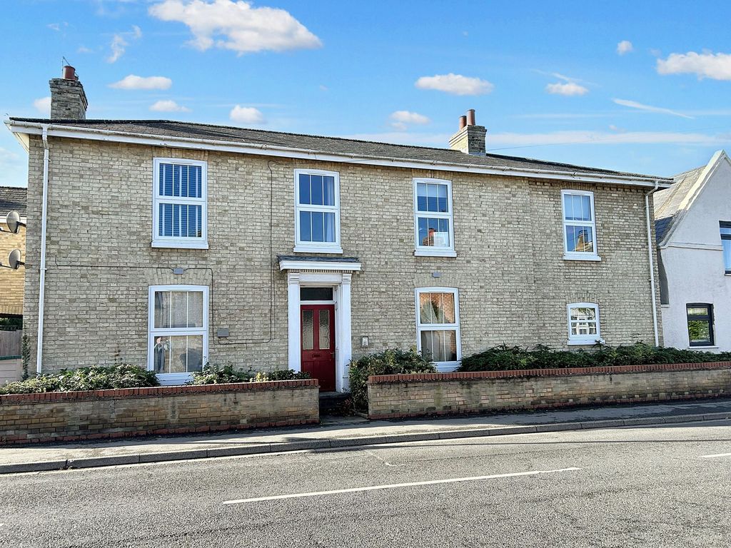 Property photo 1 of 6