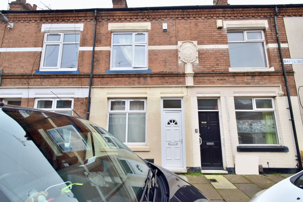Property photo 1 of 2 34 Battenberg Road, Newfoundpool, Leicester, Leicestershire, Le3 5Ha