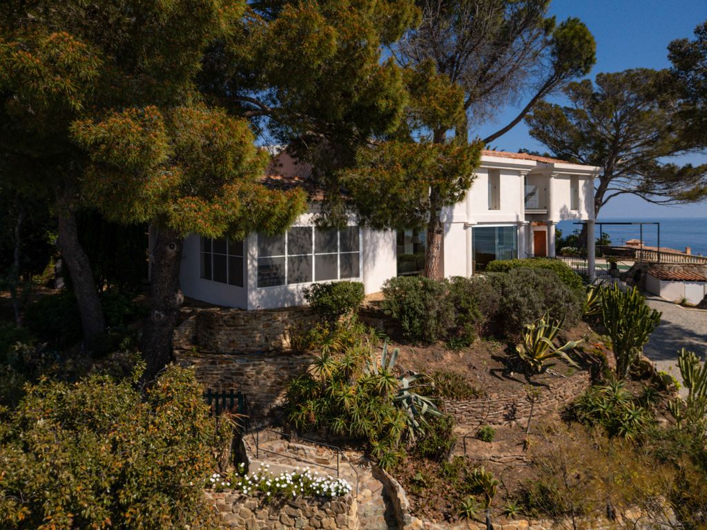 Property photo 2 of 29