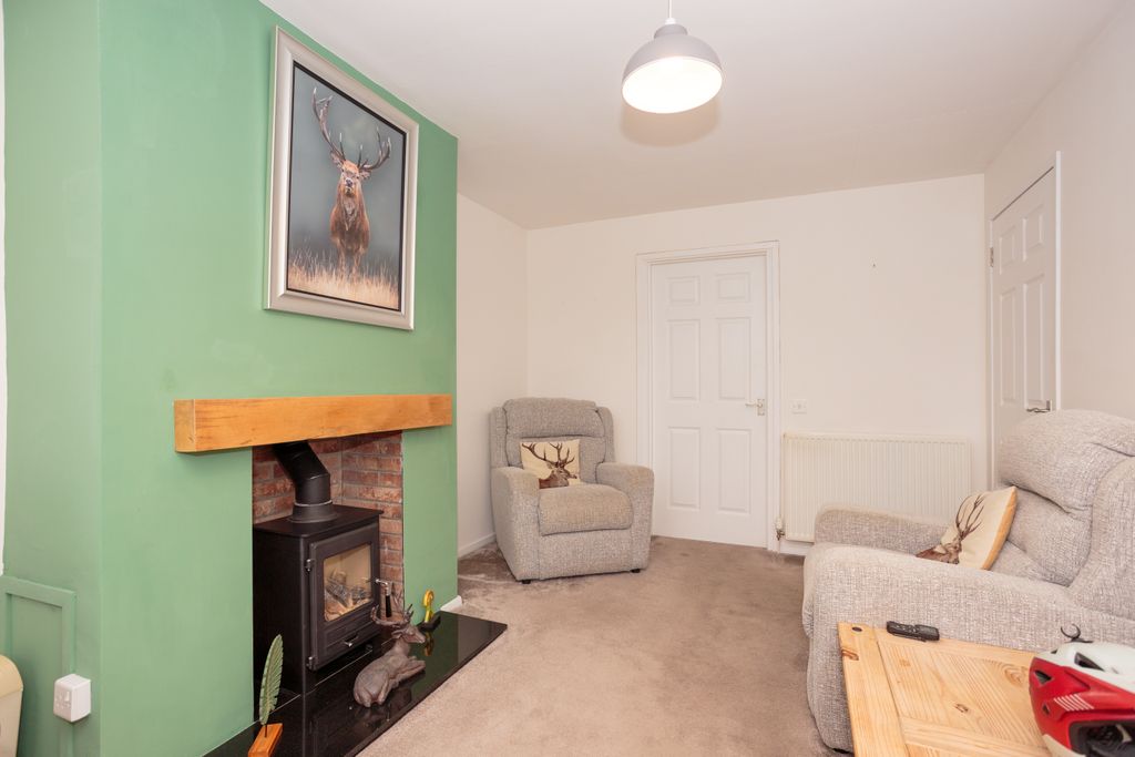 Property photo 2 of 16 Living Room