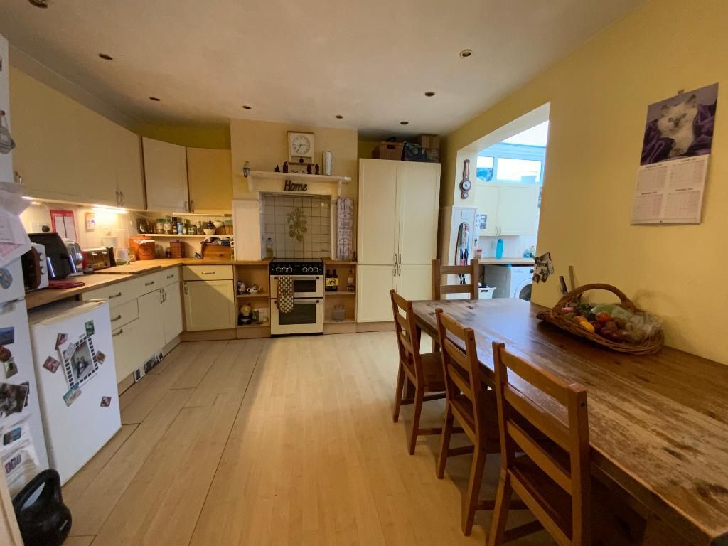 Property photo 1 of 16 Kitchen/Dining Area 13'8 x 11'9