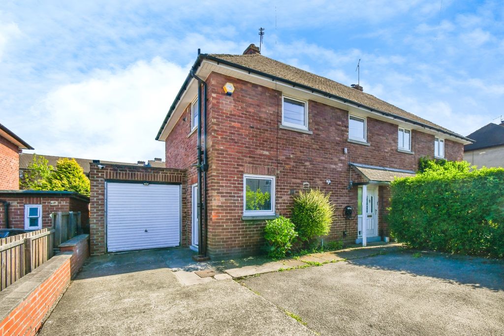 Property photo 1 of 15