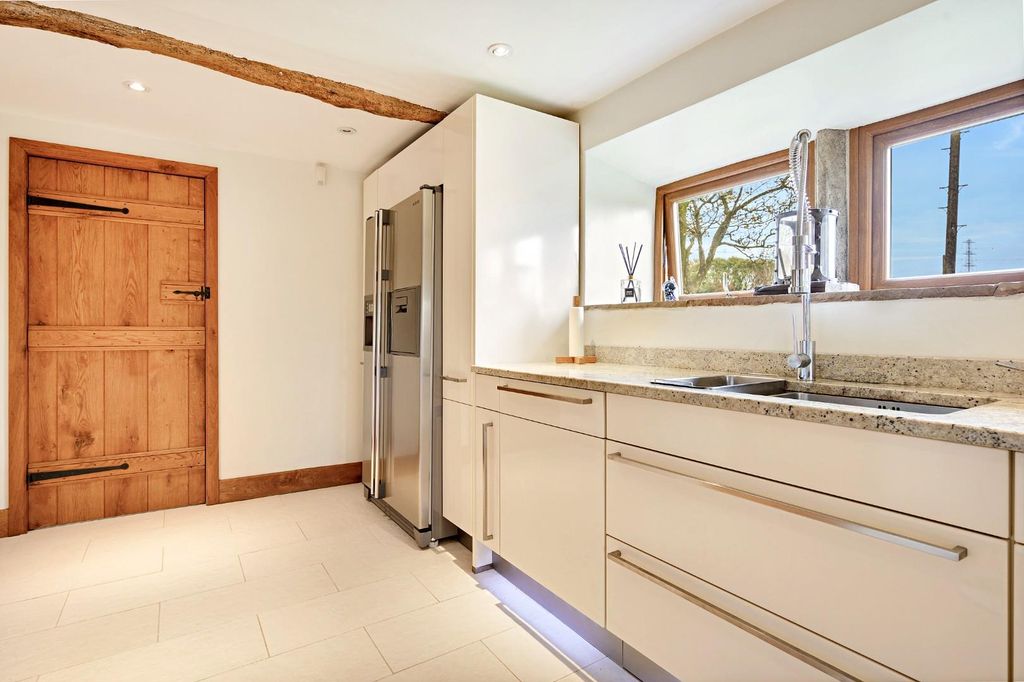Additional image 21 of 4 bed detached house for saleHigher Whittlestone Head Farm, Whittlestone Head, Darwen BB3