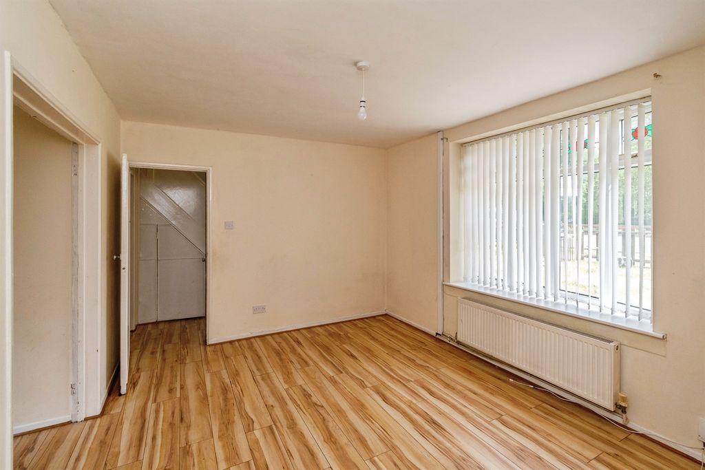 Property photo 3 of 19