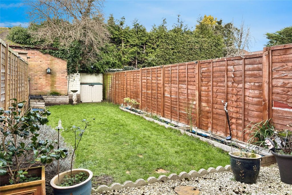 Property photo 2 of 21 Picture No. 16