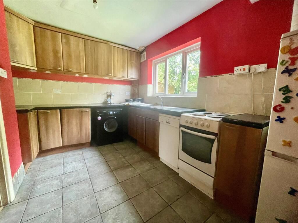 Property photo 2 of 10 Photo 11