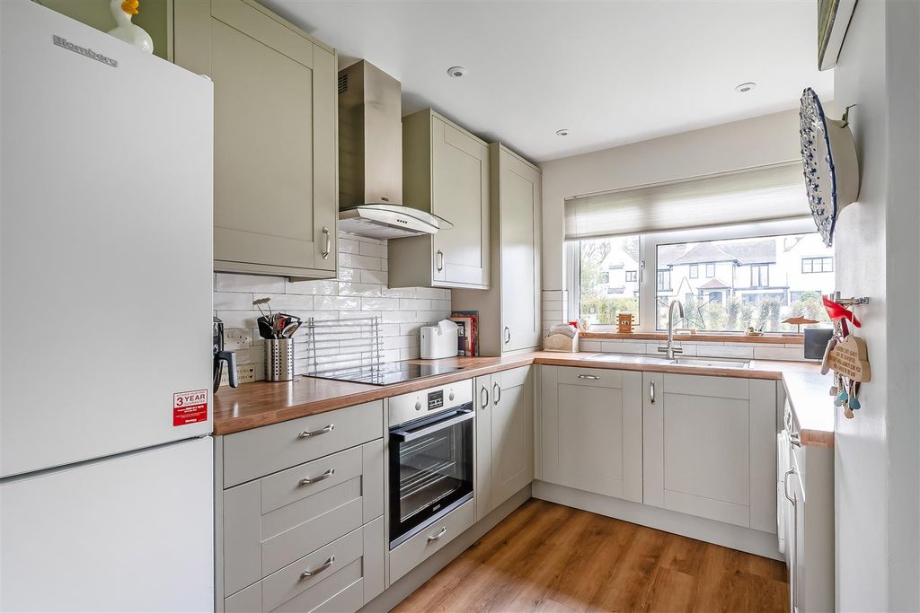 Property photo 2 of 26 164-Bluehouse-Lane-1.Jpg