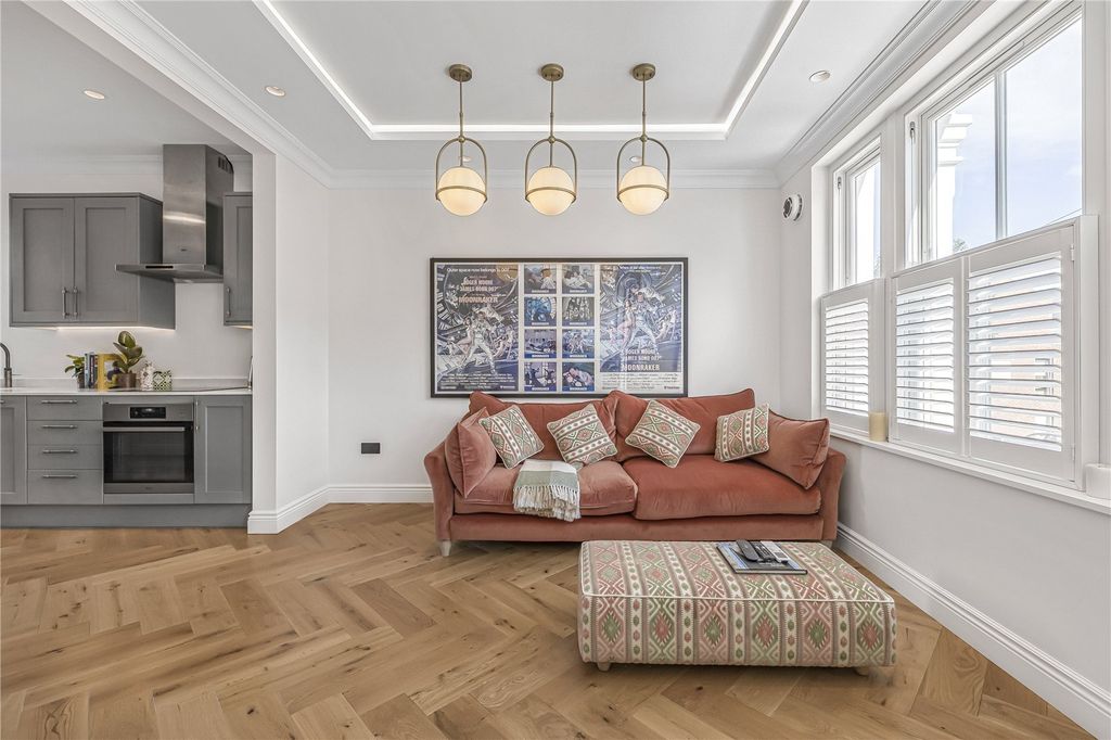 Property photo 2 of 19 Picture No. 52