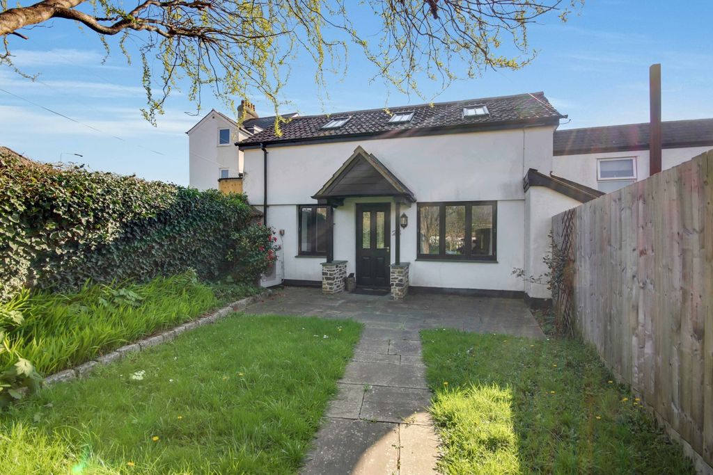 Property photo 1 of 18 Img_0593-Img_0595