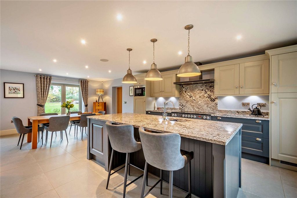 Property photo 3 of 17 Picture No. 08