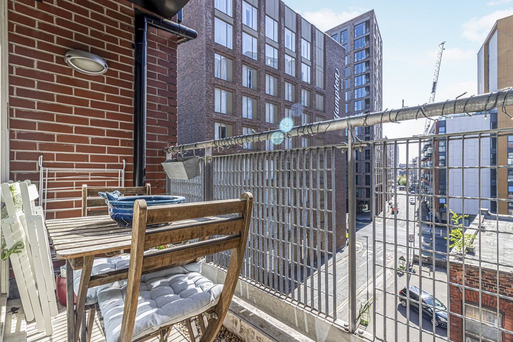 Property photo 3 of 8 Photo