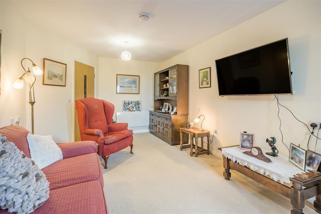 Additional image 5 of 1 bed flat for saleBurlington Gardens, Leyland PR25