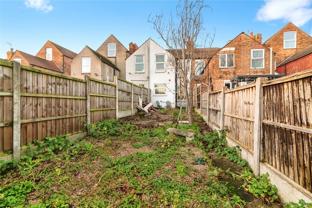 Property photo 2 of 10 Picture No. 12