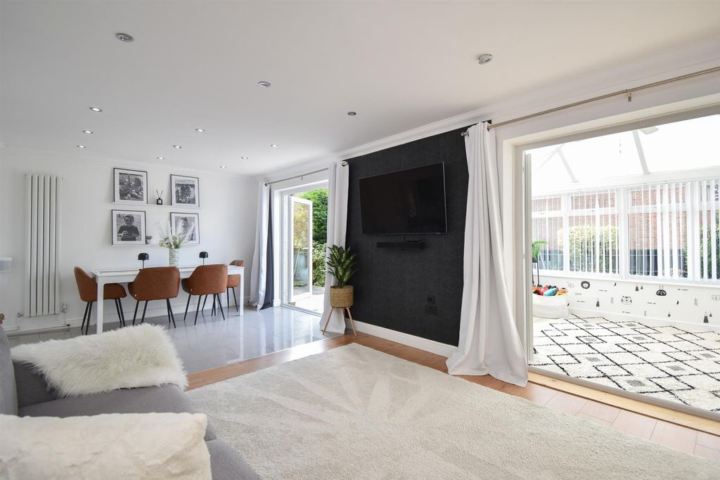 Property photo 2 of 23 Open Plan Living Space