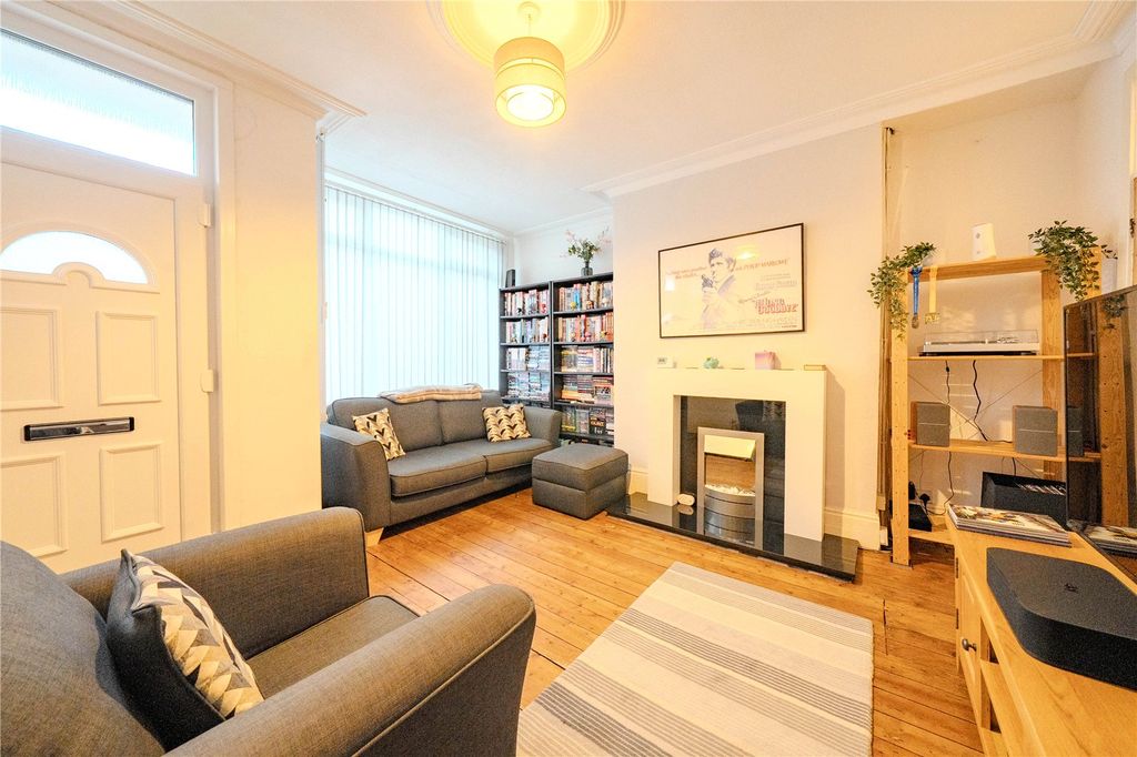 Property photo 3 of 15 Picture No. 18