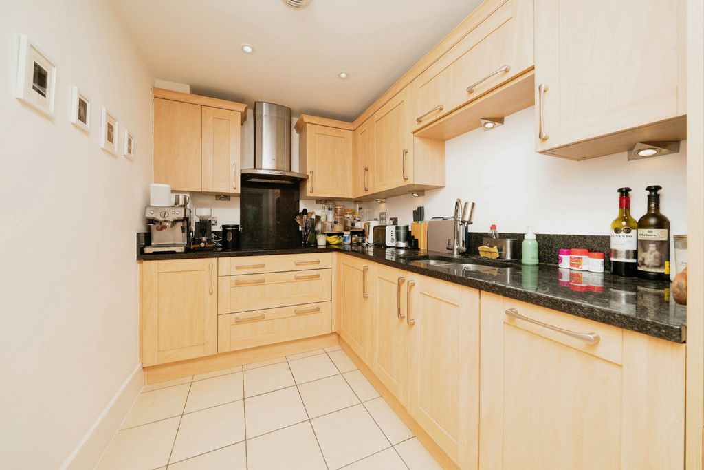 Property photo 2 of 15 Kitchen