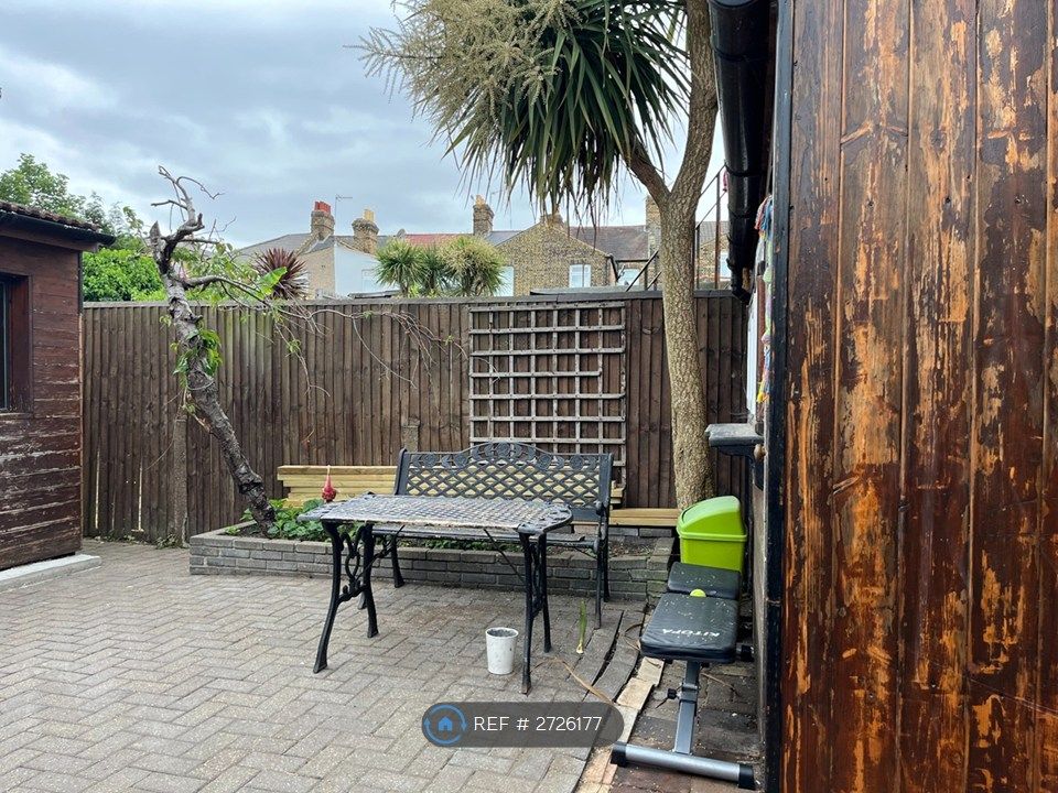 Property photo 3 of 5