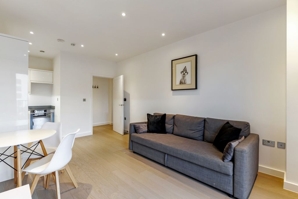 Property photo 3 of 19