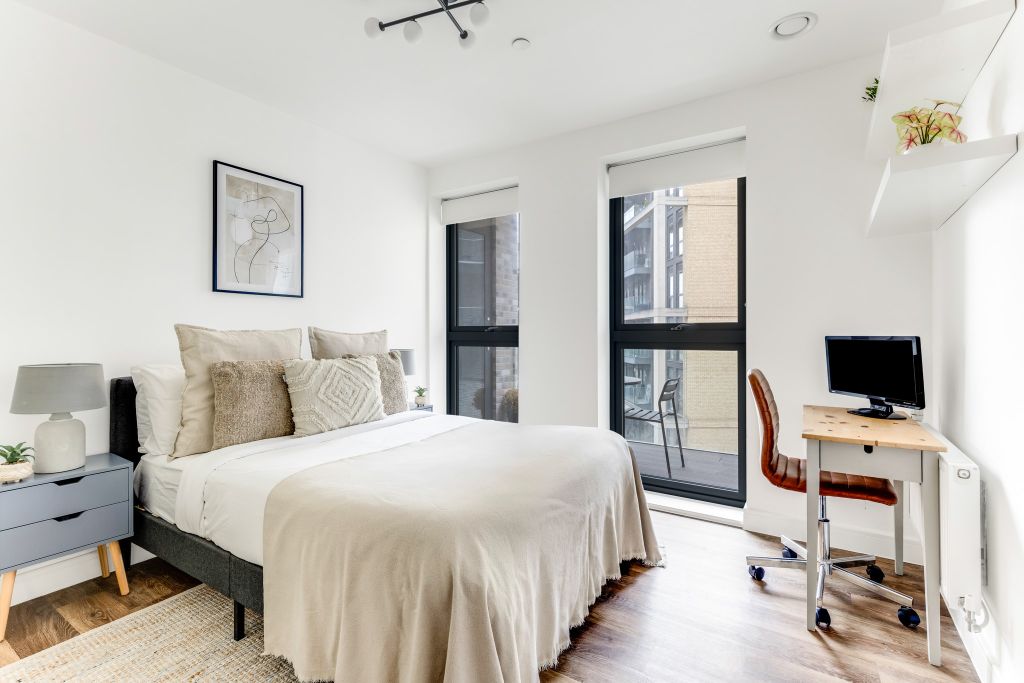 Property photo 3 of 38 Bedroom