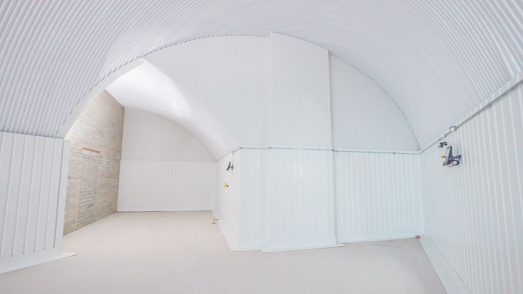 Property photo 2 of 4 An Empty Arch With Lining