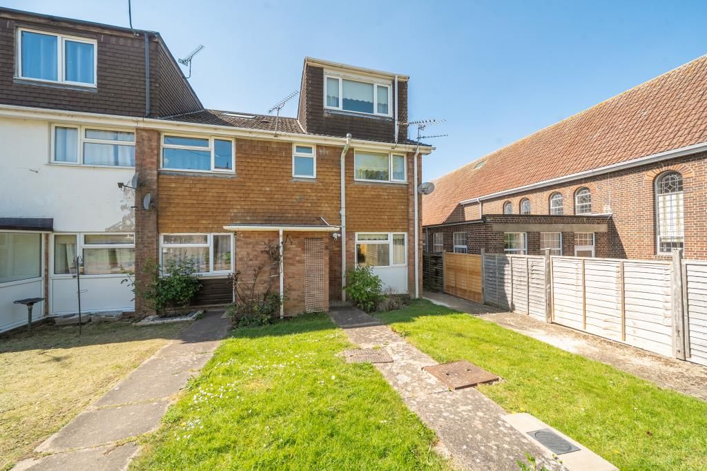 Property photo 1 of 17 External View
