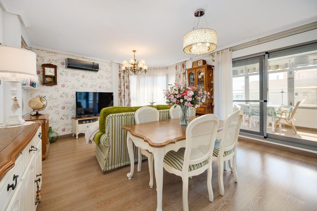 Property photo 3 of 50