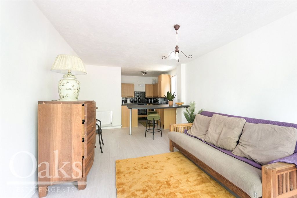Property photo 3 of 8 Picture No. 05