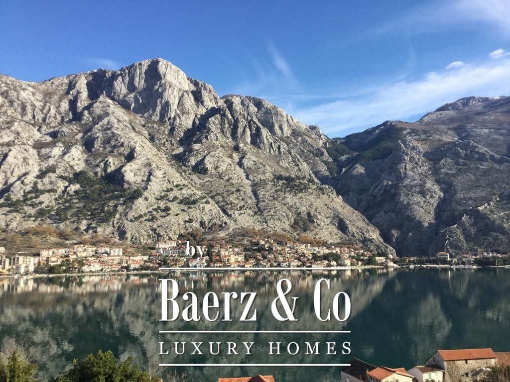 Property photo 1 of 25