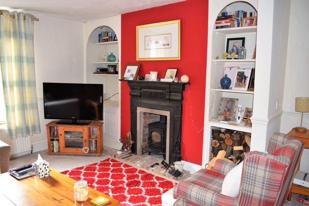 Property photo 3 of 19