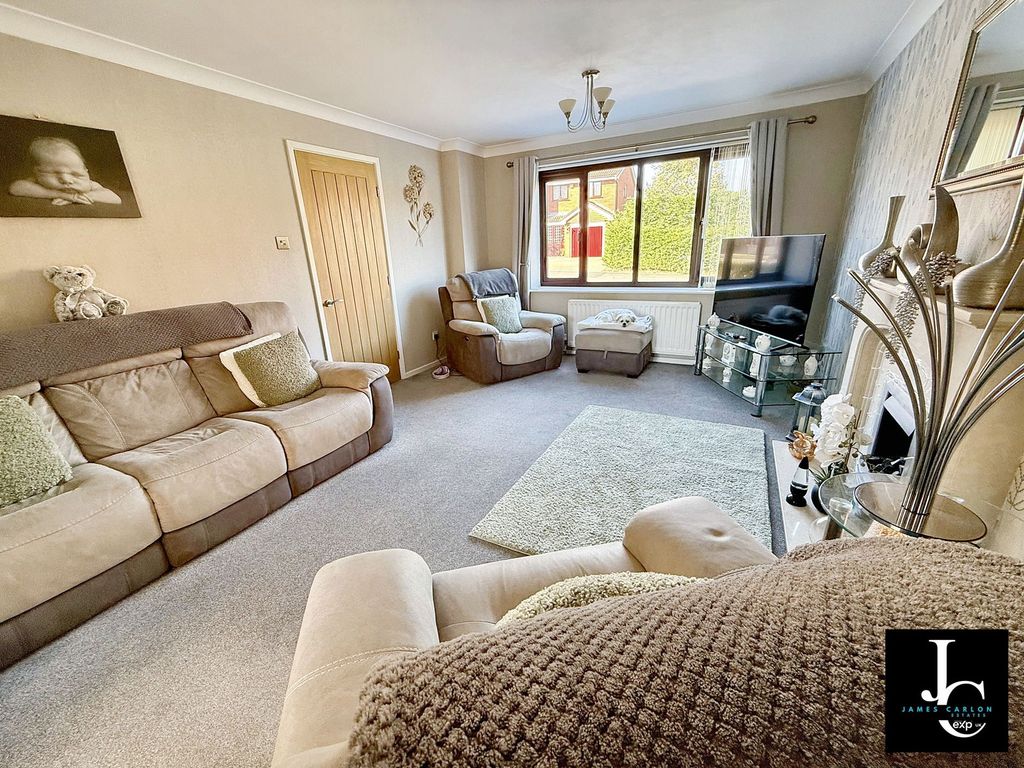 Property photo 3 of 21