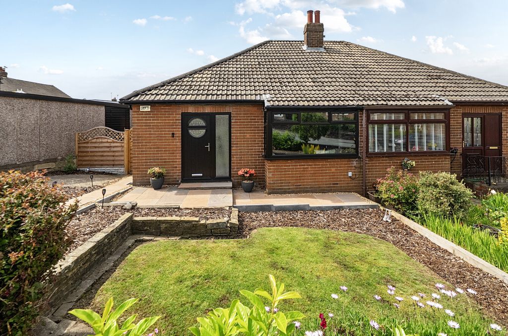 Property photo 1 of 21 1477799-19-6A2Fef...