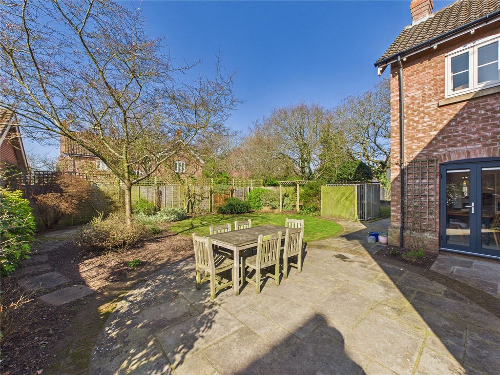 Property photo 2 of 19 Picture No. 02