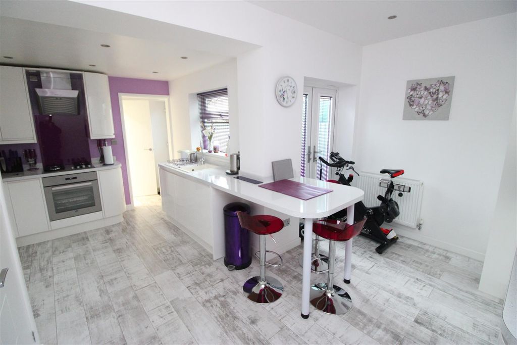 Property photo 2 of 14 Img_0358.Jpg