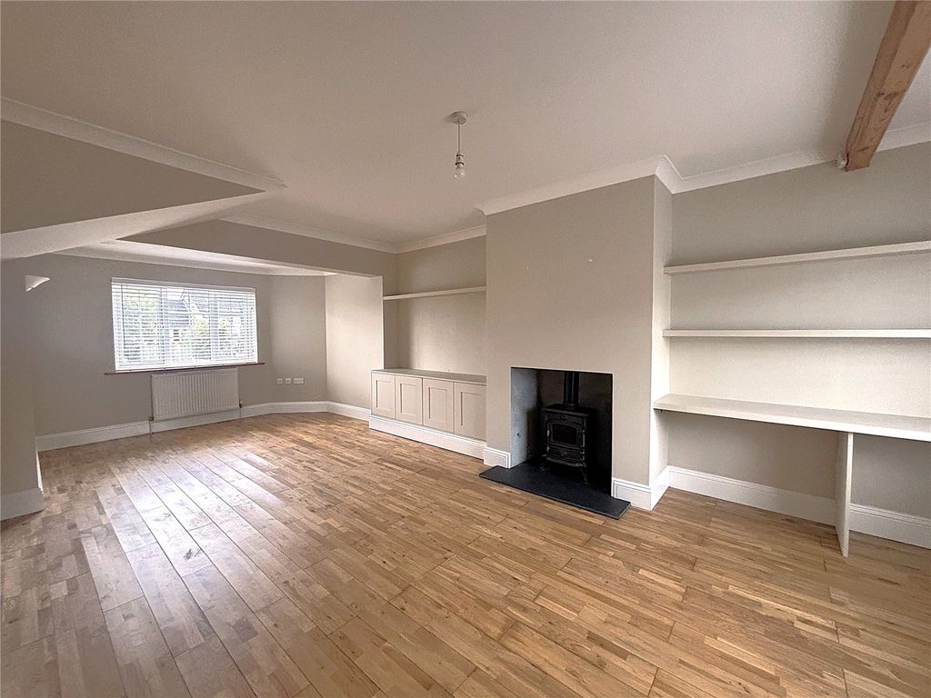 Property photo 2 of 14 Picture No. 03