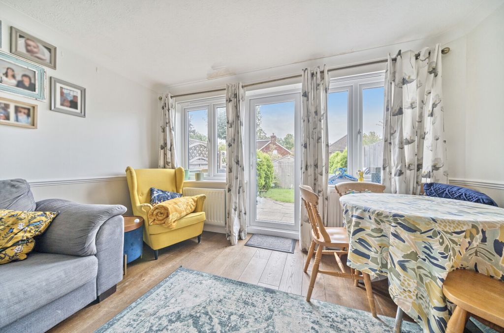 Property photo 3 of 23 1358239-10-68d6d0...