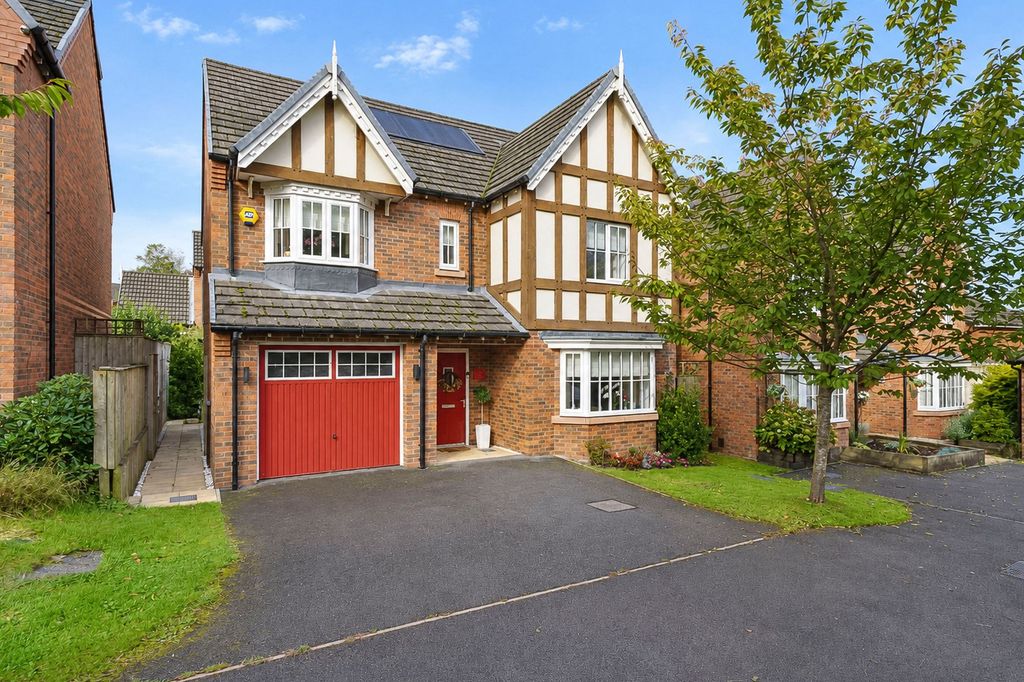 Property photo 1 of 50
