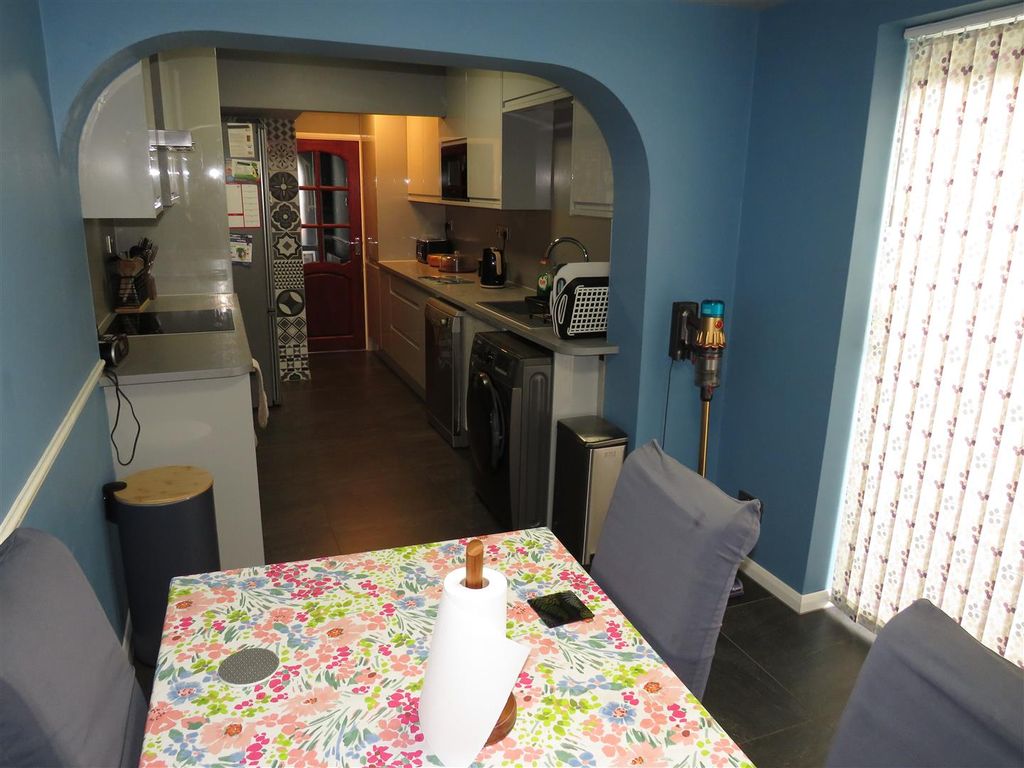 Property photo 2 of 16 Img_1612.Jpg