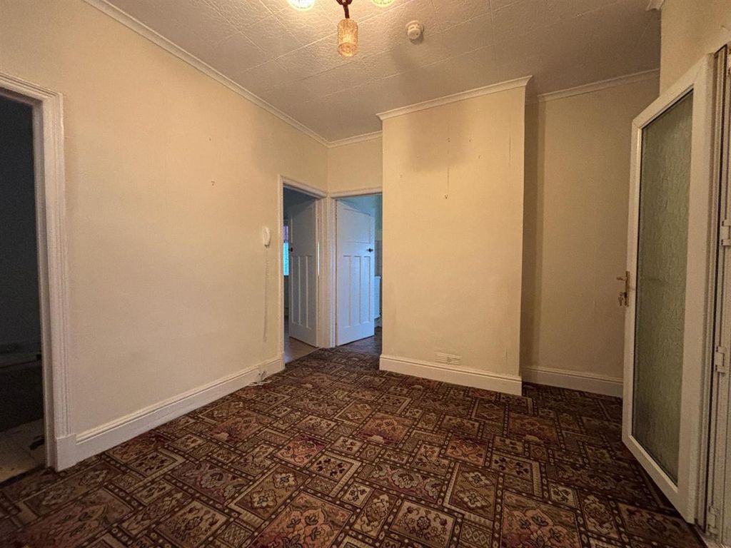 Property photo 2 of 20 Img-20251201-Wa0003.Jpg