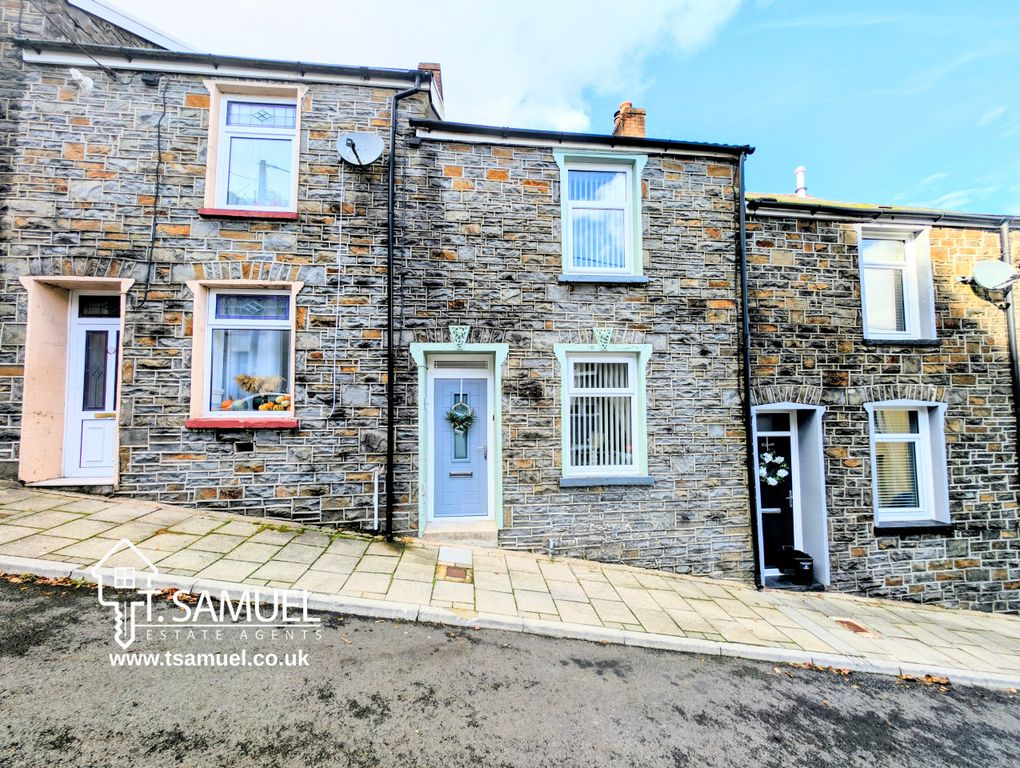 Property photo 1 of 27 Front