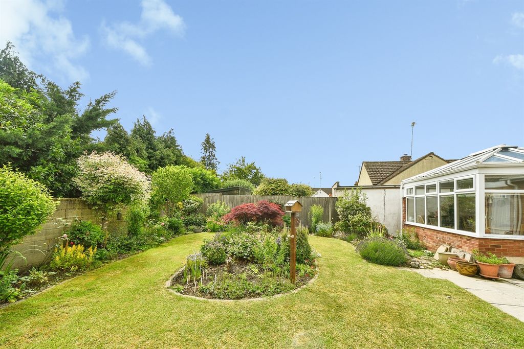 Property photo 2 of 16