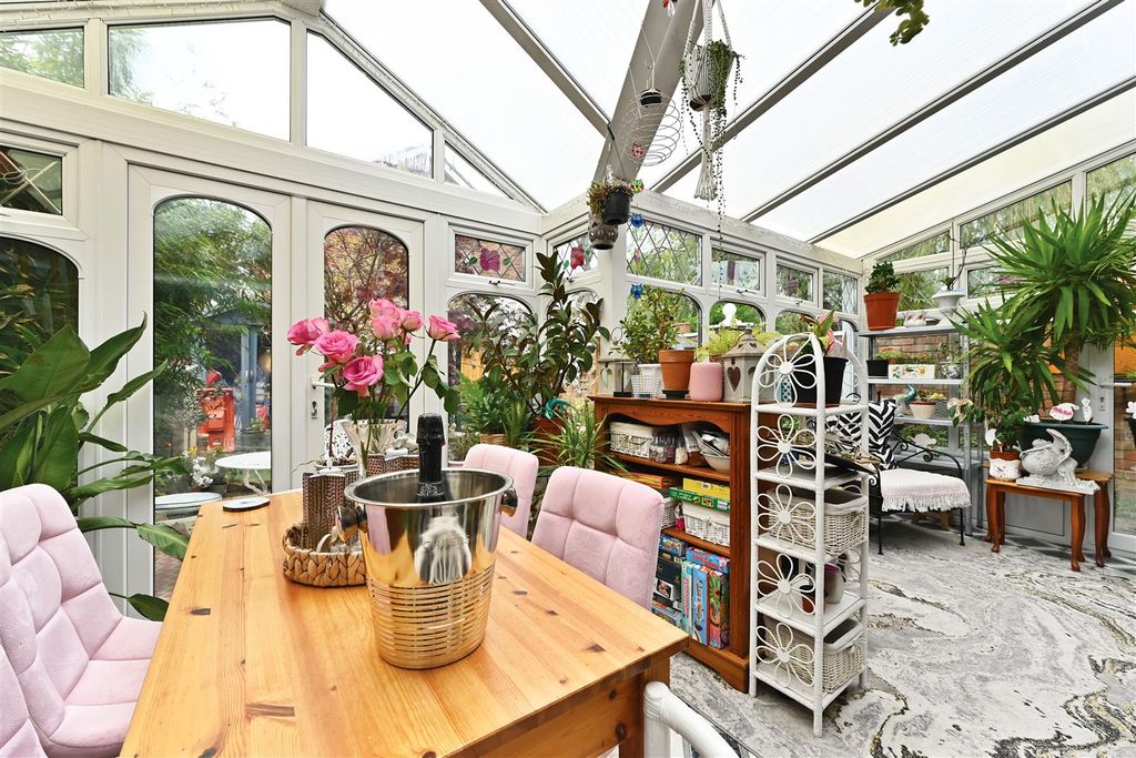 Property photo 3 of 23