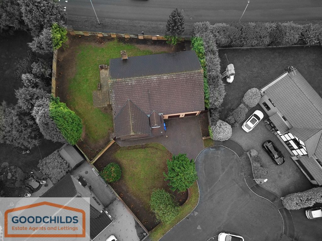 Property photo 2 of 32