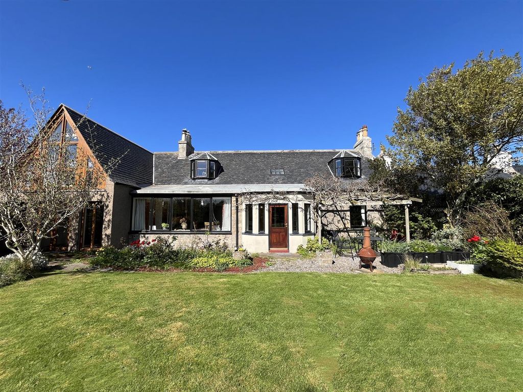 Property photo 1 of 40 Burnbank